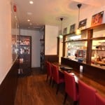 保土ヶ谷 カフェ インコ 内装 デザイン