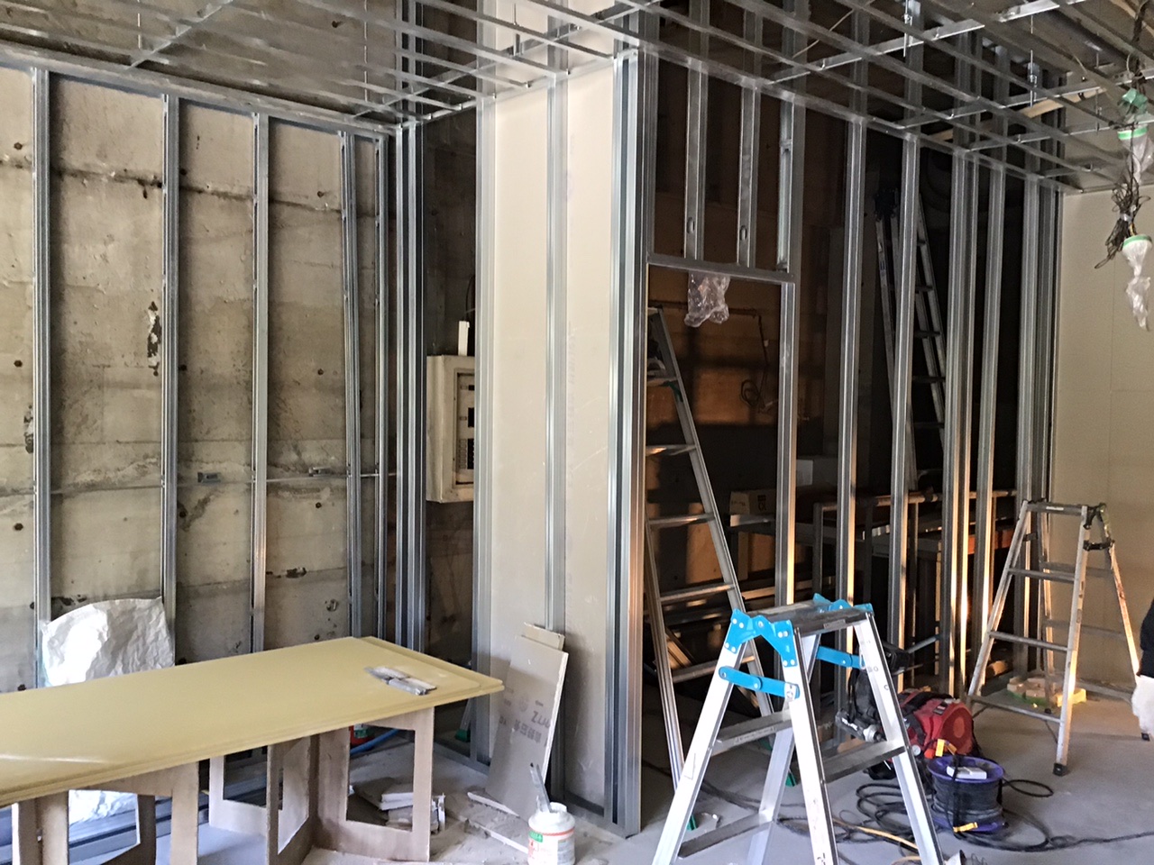 7619F8BF 1A25 4D13 9818 3A33E3AC8203