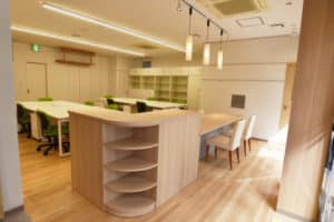 町田 不動産 オフィス 内装1