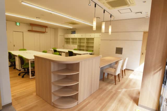 町田 不動産 オフィス 内装1