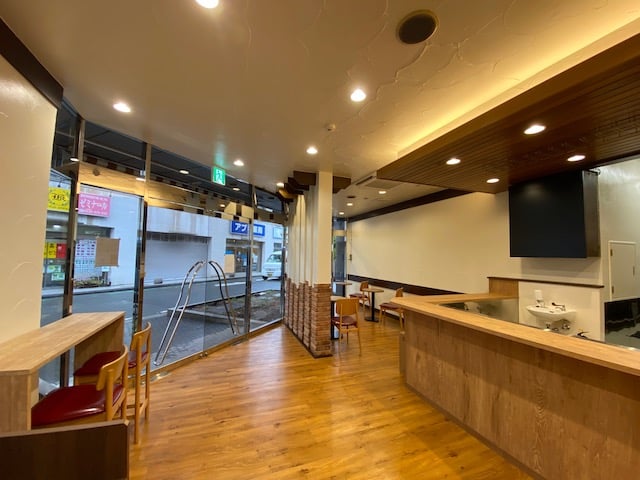 居抜きカフェの内装工事で失敗しないための注意点。施工事例や施工費用などを解説 1 17d3e00f48bcbf846a3b87b2605f3191 1